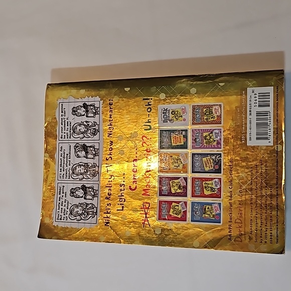 Rachel Renée Russell Dork Diaries Tales from a Not so talented Pop Star- Glam TV - Picture 5 of 17